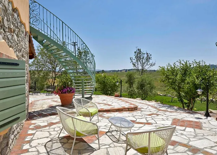 Montecrespini Farm stay