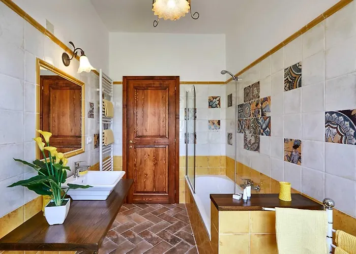 Lantgård Montecrespini