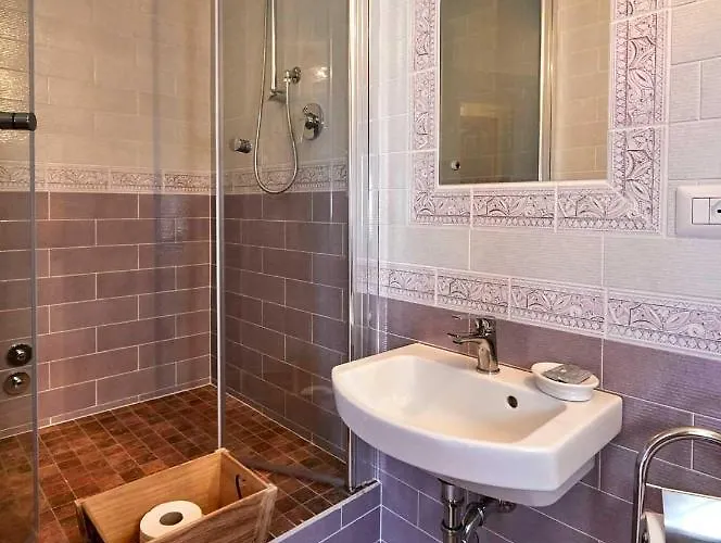 Lantgård Montecrespini *